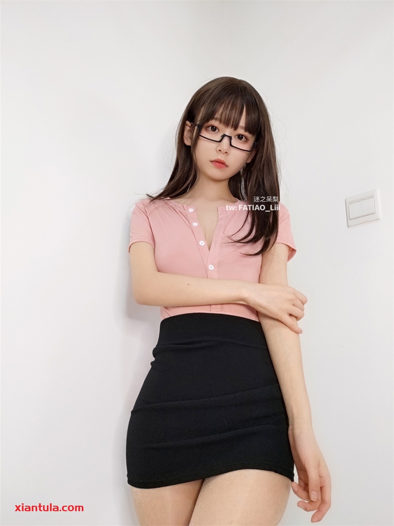 迷之呆梨：150套吉他妹妹震撼登场！探索她的世界！