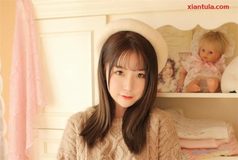 Nyako喵子包含体操服等65套视觉好图，演绎户外之旅