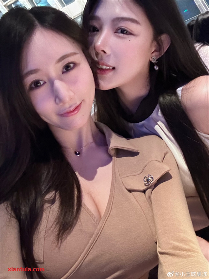 小玉吃果冻微密图片太美，名字都被搜爆了。