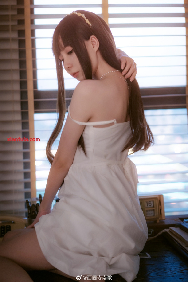 西园寺南歌与班长的游戏，1G让你看够