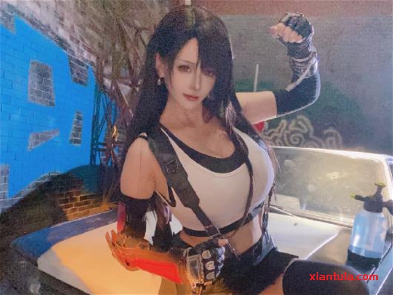 20岁凛子酱：她的图片更新速度让人又爱又恨！