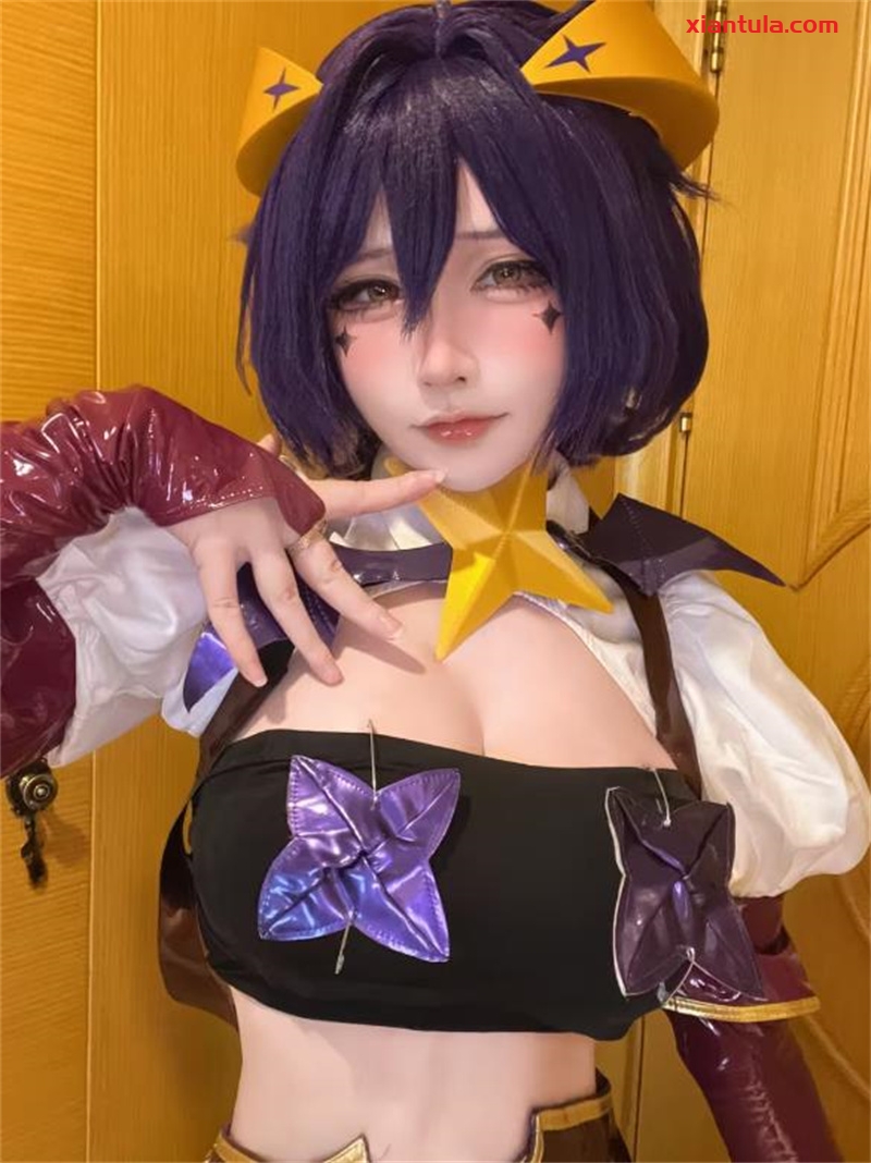 樱梨梨Eriri的二次元世界:还原经典角色的天才博主 樱梨梨Eriri的二次元世界:还原经典角色的天才博主