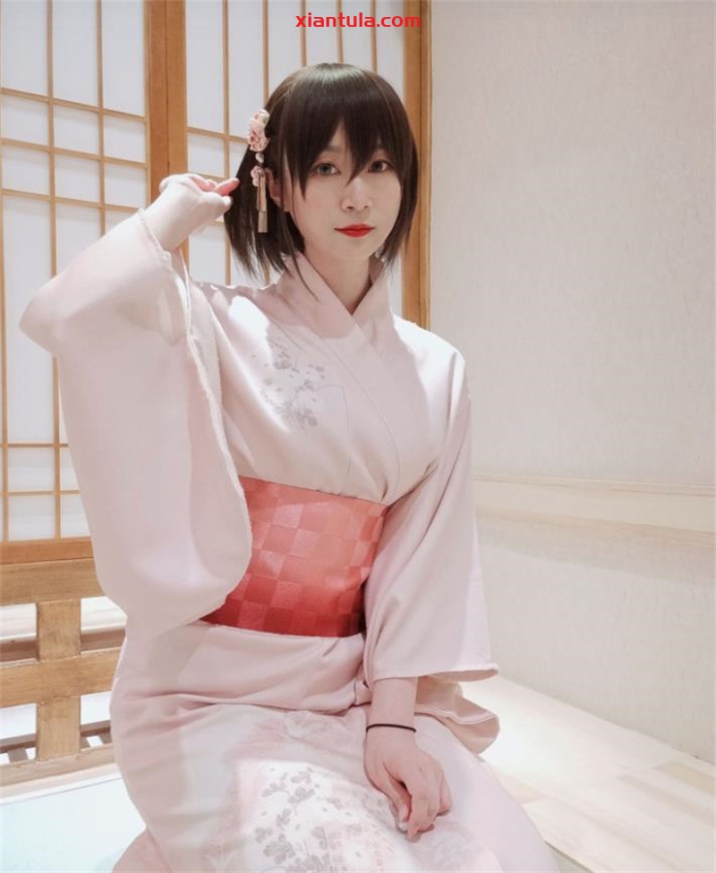 探秘白银81:如何用真空纯白作品和真心俘获粉丝? 探秘白银81:如何用真空纯白作品和真心俘获粉丝?