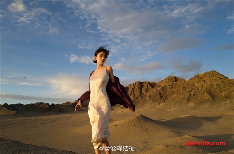 沧霁桔梗精美图片盘点：分手费事件后如何重回舞台中央？