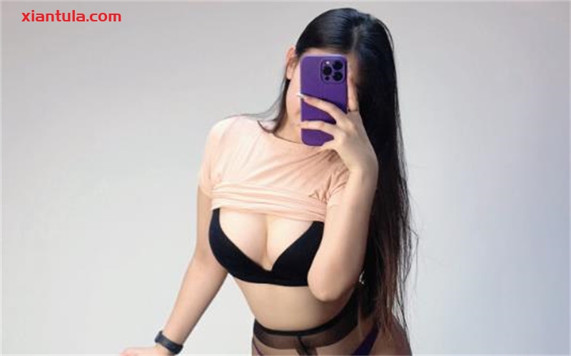 美邵女Baby的时尚密码：最新动态、绝美图集与全能个人资料大公开！