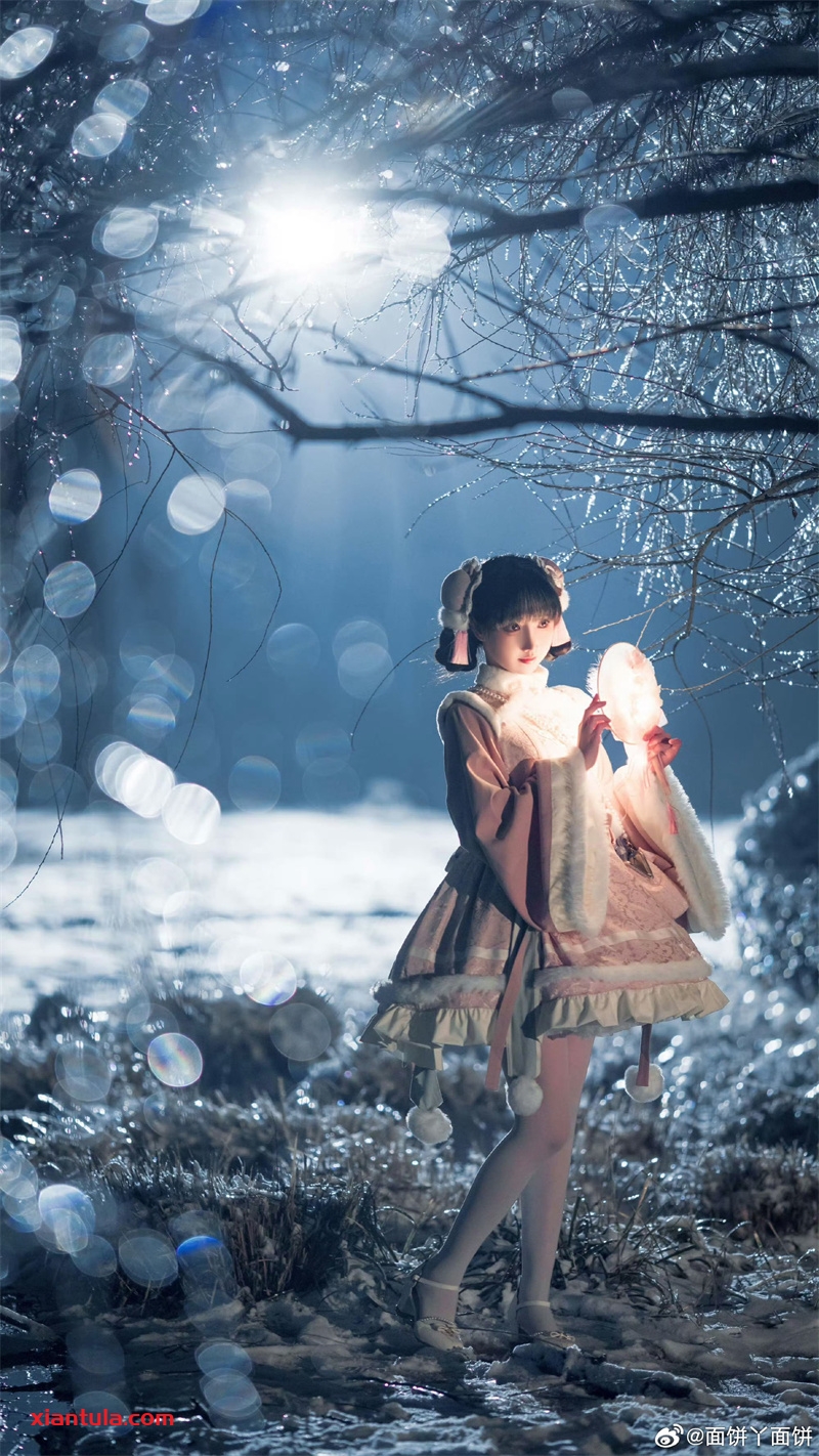 面饼仙儿:从“派对女孩”到COS圈顶流，她的黑料是什么