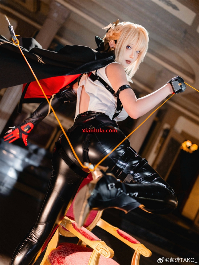 漫展特种兵菌烨TAKO：16岁素颜出道，23岁杀疯二次元！