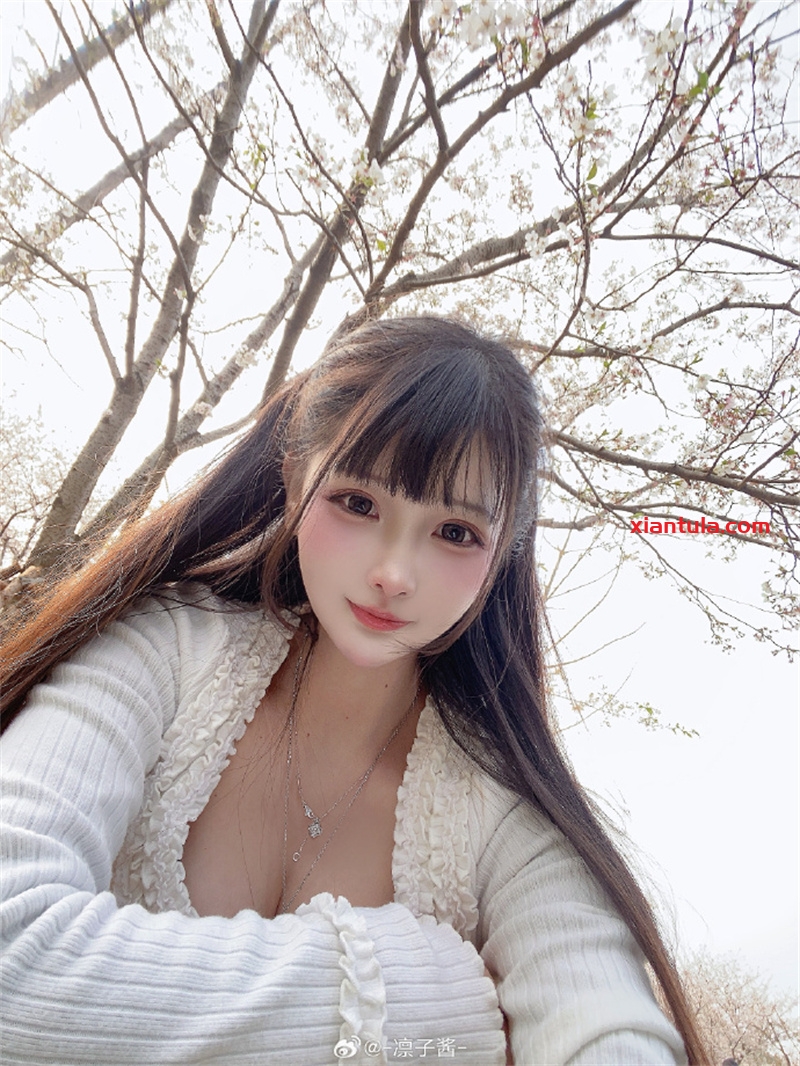 凛子酱:从广东萌妹到二次元顶流,她的《吉他妹妹》为何让人疯狂? 凛子酱:从广东萌妹到二次元顶流,她的《吉他妹妹》为何让人疯狂?