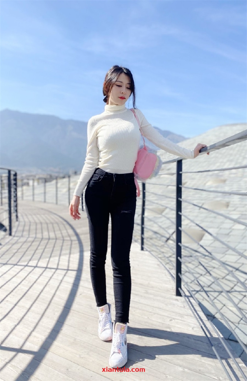 羊小雪:37套绝美图片+ASMR新玩法，网友直呼"这谁顶得住啊！