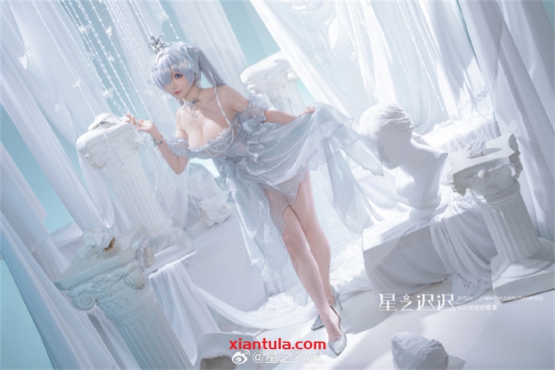 星之迟迟：靠200+套神还原杀疯二次元圈，连睫毛都要和动漫角色1:1