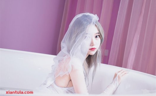 Eloise软软定制蓝色毛衣，闪烁的星星，你也会心动！