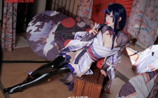 封疆疆v黑历史曝光，25套照片被粉丝争抢