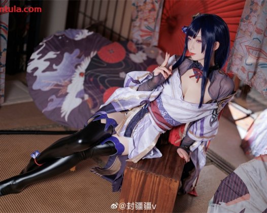 封疆疆v黑历史曝光，25套照片被粉丝争抢