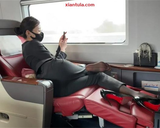 脸红dearie微密高铁图片更新，让人眼前一亮