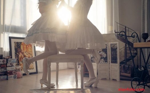 木花琳琳的模特之路：美丽与汗水的交织