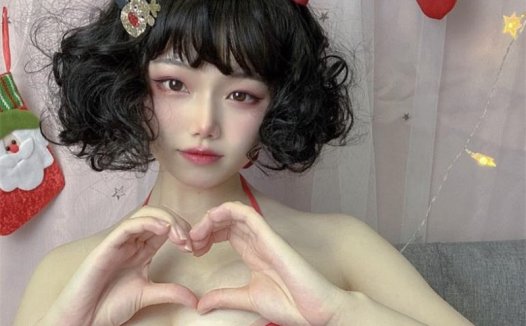 七月喵子迟到的圣诞，靠天吃饭的颜值引羡慕