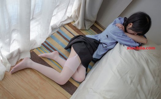 西尔酱火热的秘密，最新图片、日常萌点和经典校服系列全揭秘