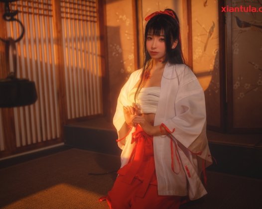 特软儿Sona：揭秘《睡裙》、《巫女》作品背后的创作故事