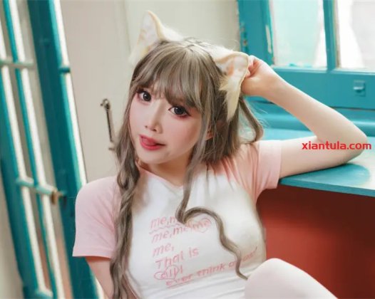 面饼仙儿图集曝光：从二次元到现实的璀璨明星！