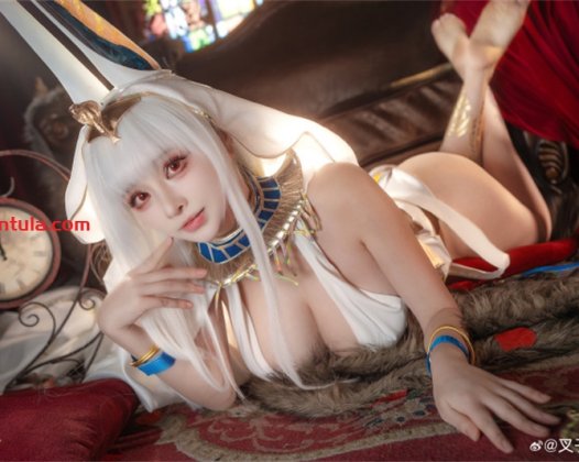 叉子宝宝の“危险穿搭”大揭秘！背带裤真空上阵？这届太会玩了！