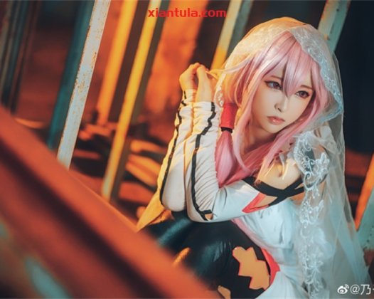 清水由乃的旗袍造型让全网直呼‘老婆’！这位广东妹子杀疯了！